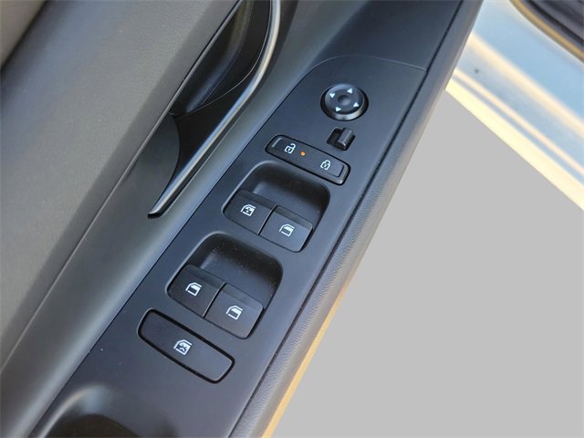 Used 2025 Hyundai Elantra Sport image 13