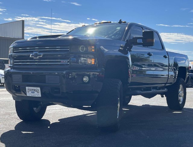 Used 2018 Chevrolet Silverado 2500 LTZ w/ Duramax Plus Package AWD/4WD image 8