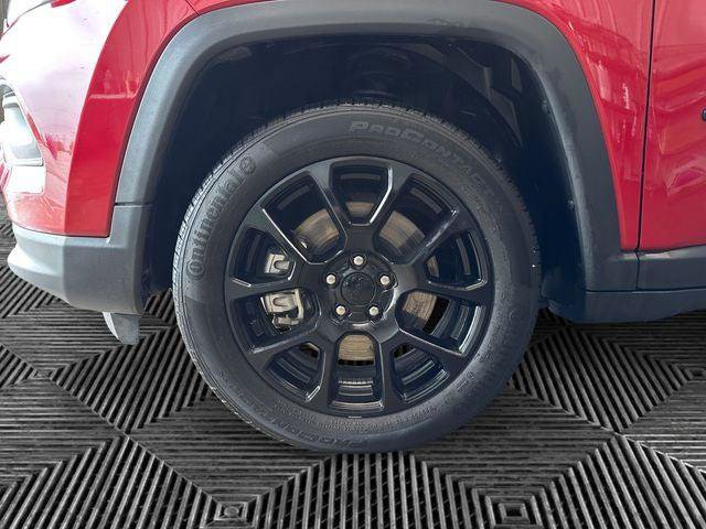 Certified 2023 Jeep Compass Altitude AWD/4WD image 14