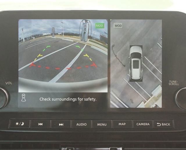 Used 2024 Nissan Pathfinder SL image 23