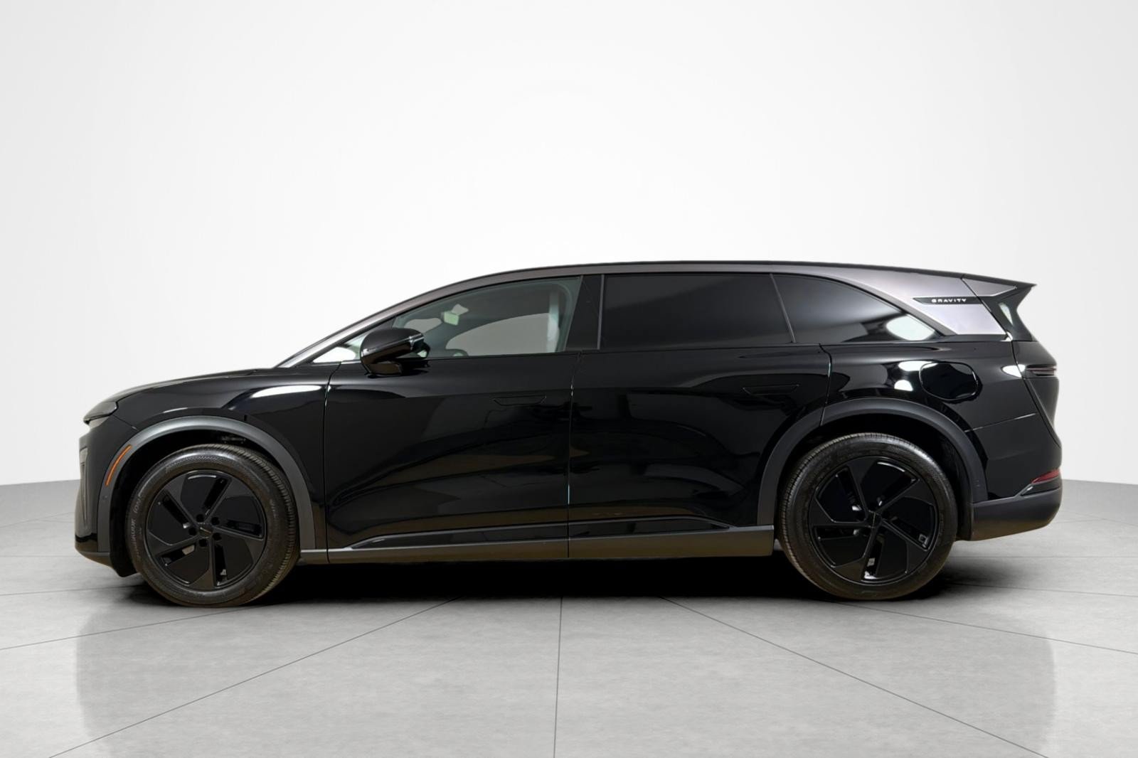 Used 2026 Lucid Gravity Grand Touring AWD/4WD image 2