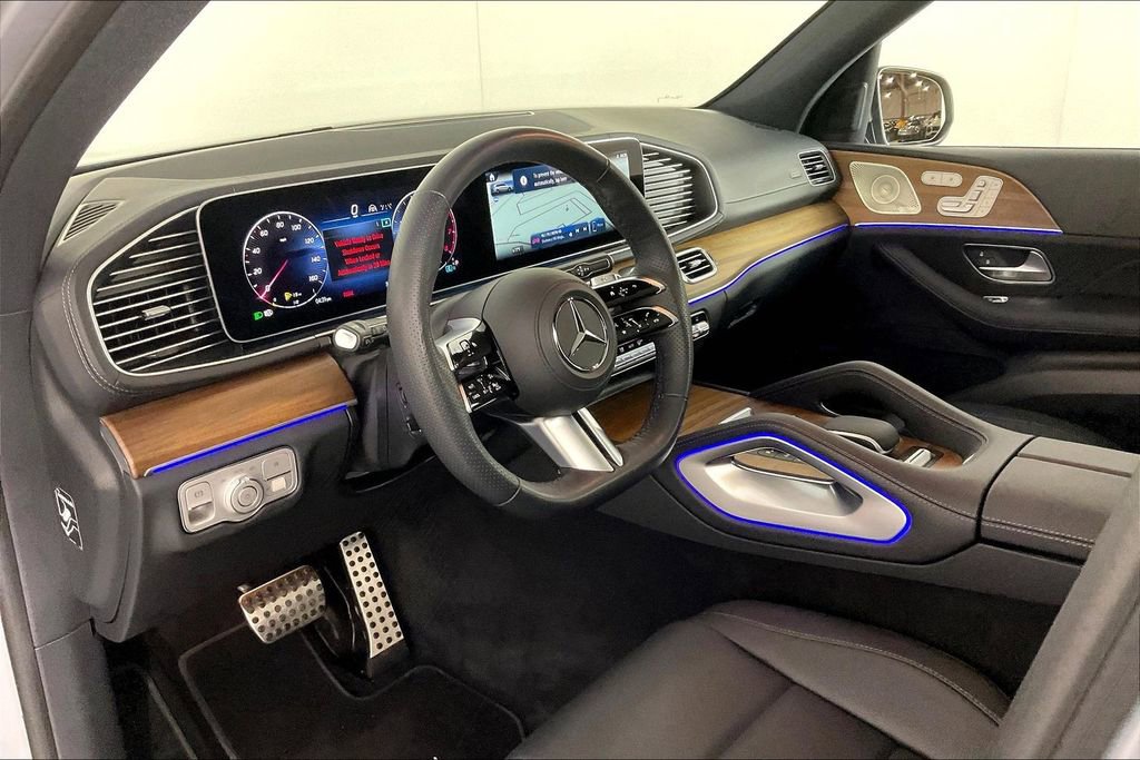 New 2025 Mercedes-Benz GLS 450 4MATIC image 6