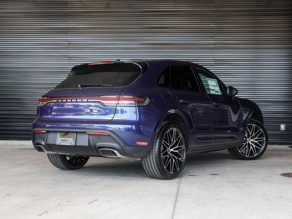 Certified 2026 Porsche Macan AWD/4WD image 7