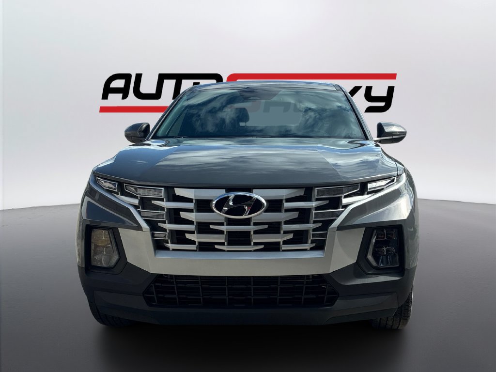 Used 2024 Hyundai Santa Cruz SEL FWD image 2