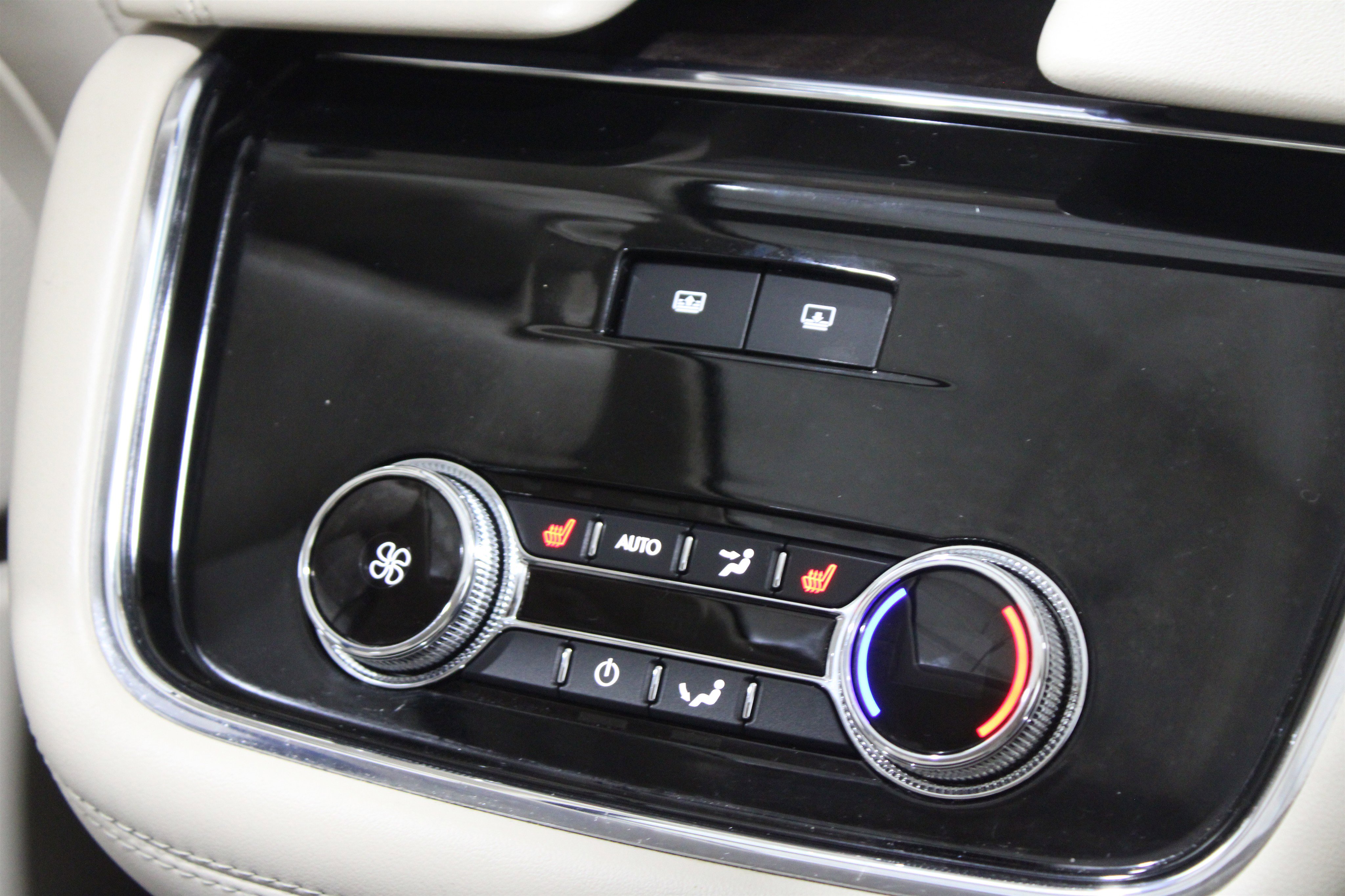 Used 2021 Lincoln Navigator Reserve w/ Luxury Package AWD/4WD image 36