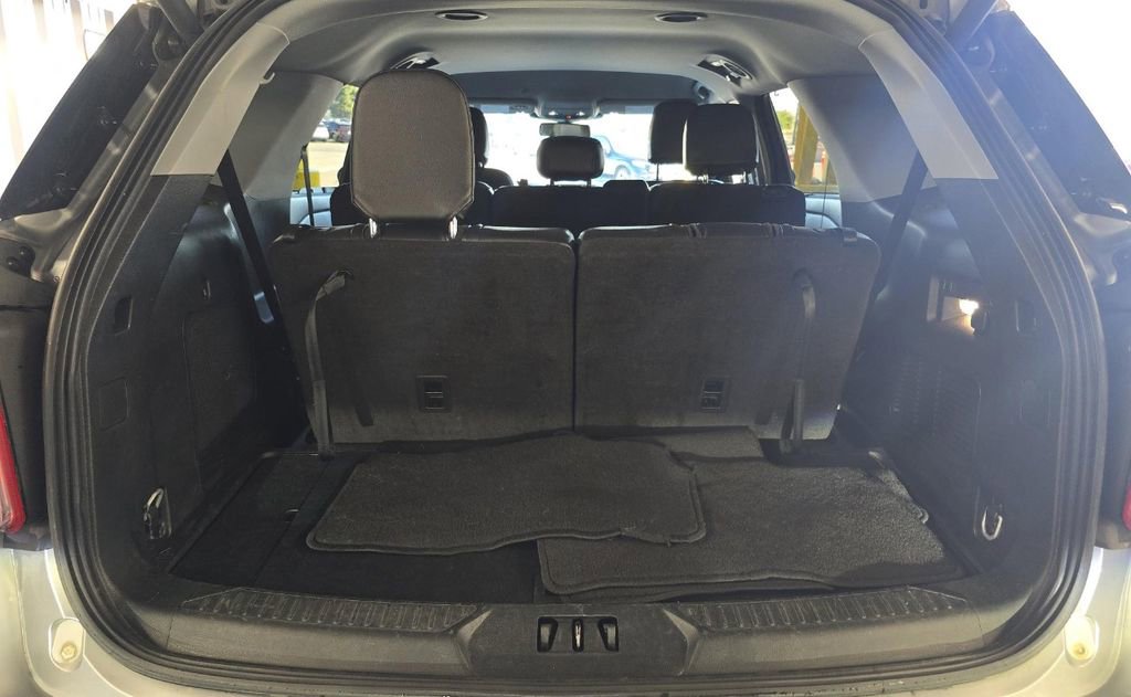 Used 2024 Ford Explorer Limited image 40