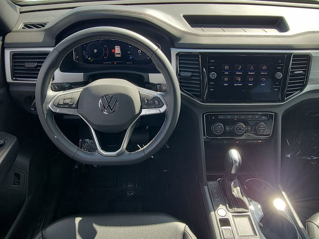 Used 2023 Volkswagen Atlas Cross Sport SE w/ Black Wheel Package image 11