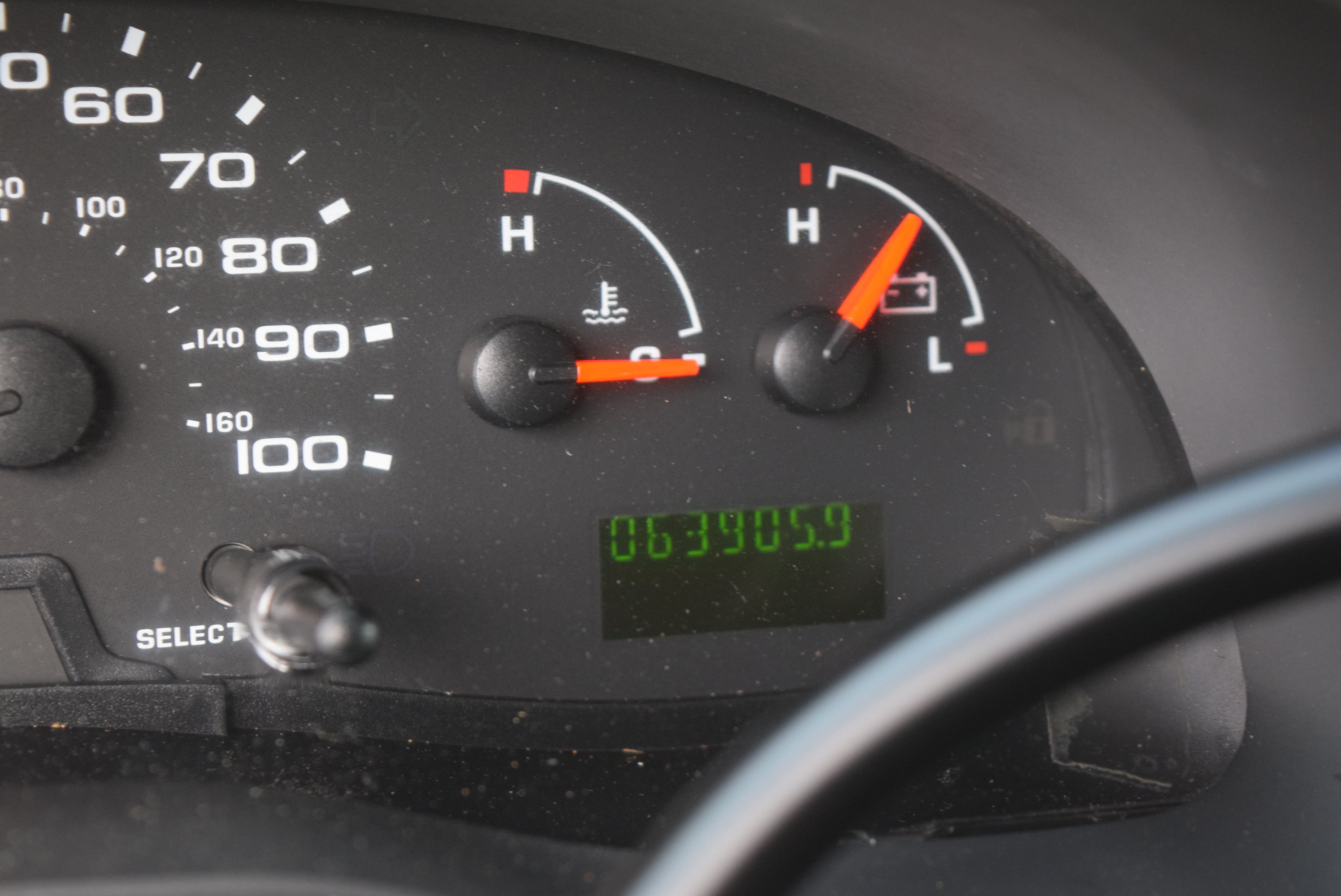 Used 2008 Ford E-350 and Econoline 350 Super Duty Wagon RWD image 15
