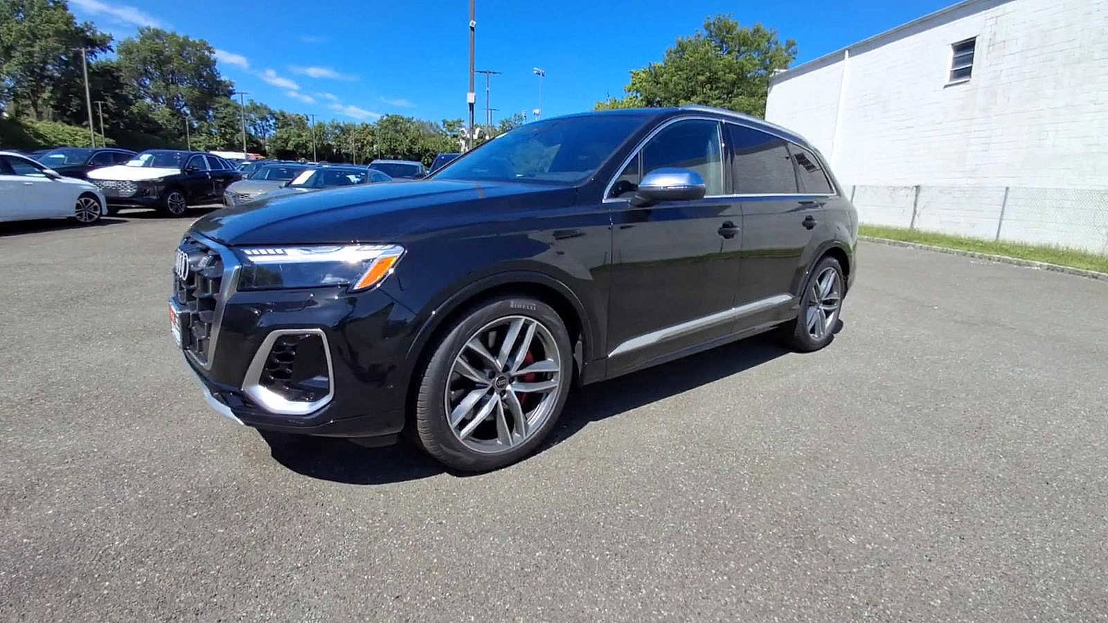 New 2025 Audi SQ7 Prestige image 4