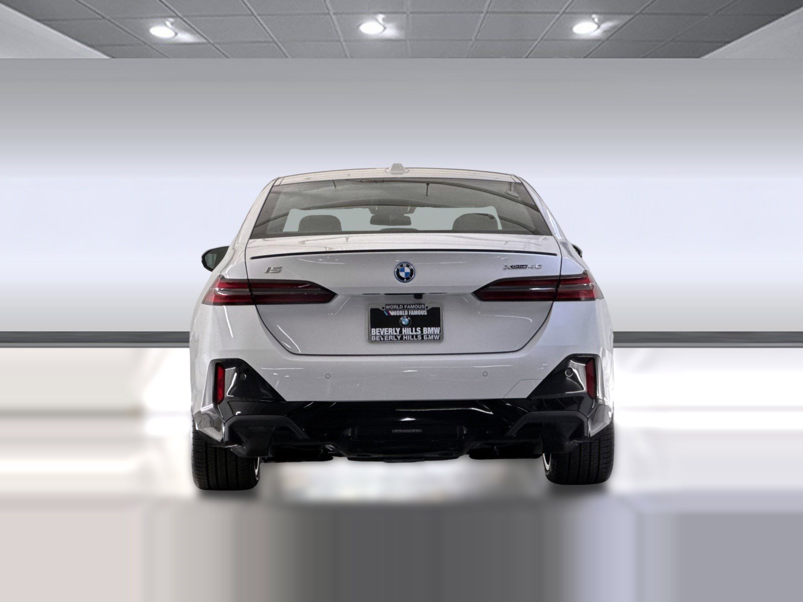 New 2026 BMW i5 eDrive40 w/ M Sport Package AWD/4WD image 9