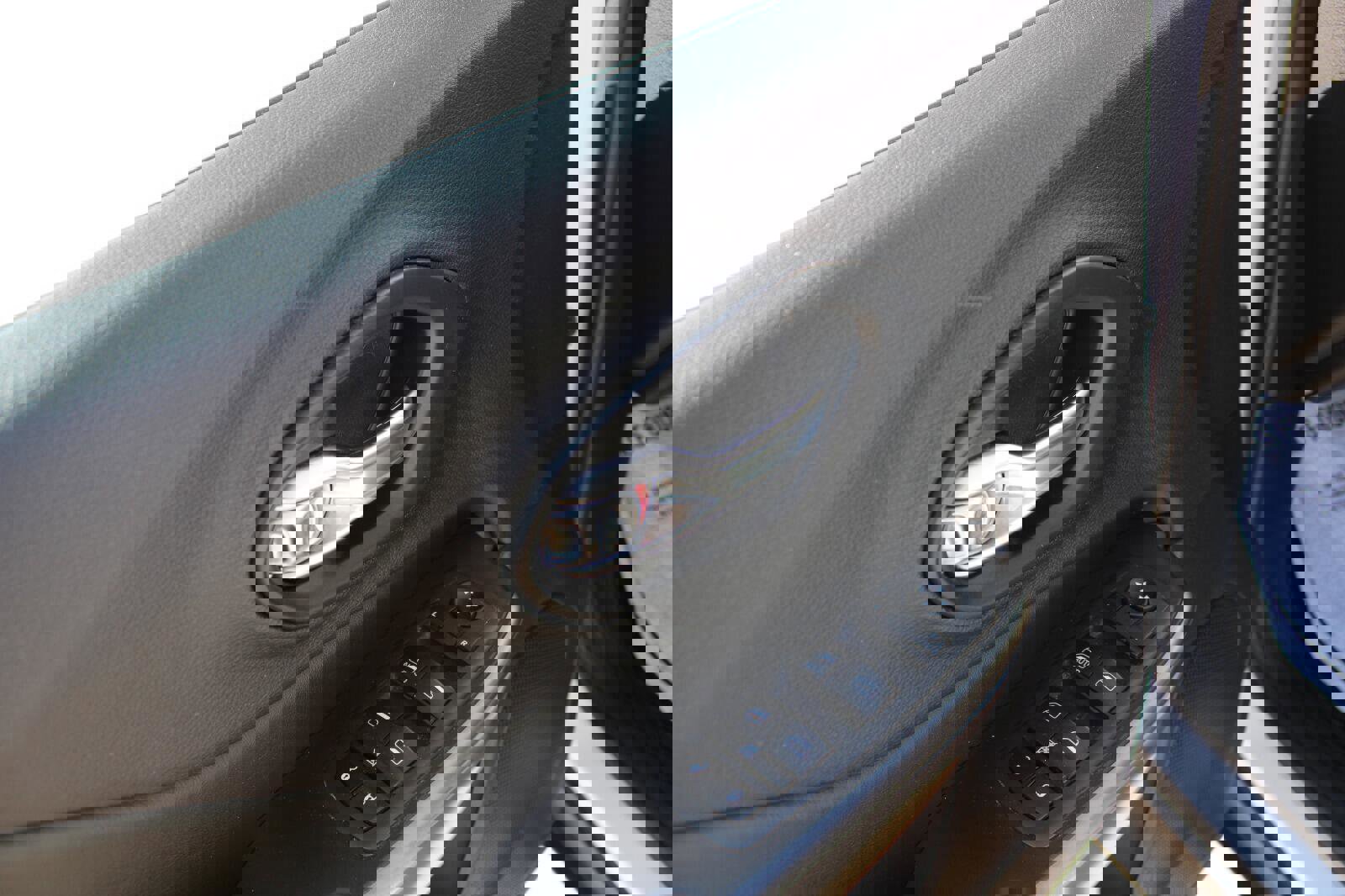 Used 2020 Jeep Cherokee Latitude image 11