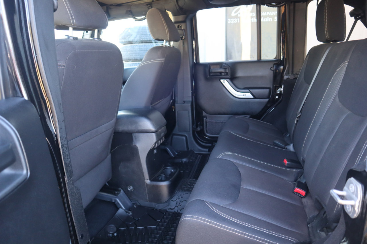 Used 2014 Jeep Wrangler Unlimited Rubicon w/ Connectivity Group image 55