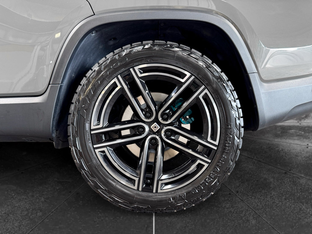 Used 2026 Rivian R1T Premium Quad AWD/4WD image 34
