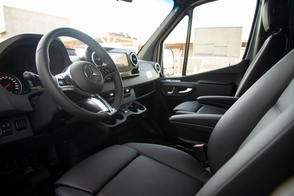 New 2025 Mercedes-Benz Sprinter 2500 image 12