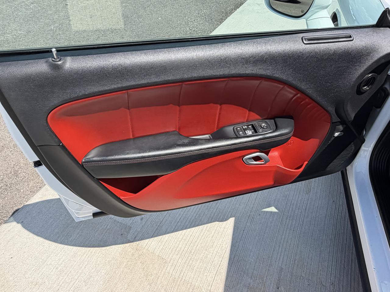 Used 2016 Dodge Challenger R/T Plus RWD image 9