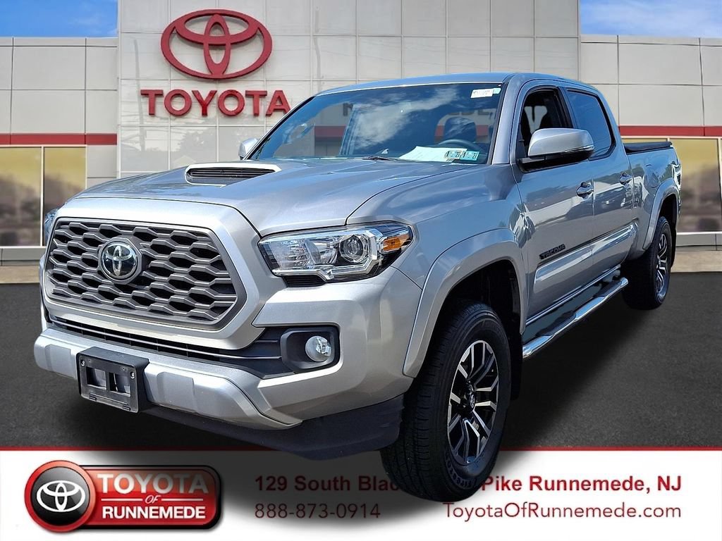 Certified 2022 Toyota Tacoma TRD Sport AWD/4WD image 3