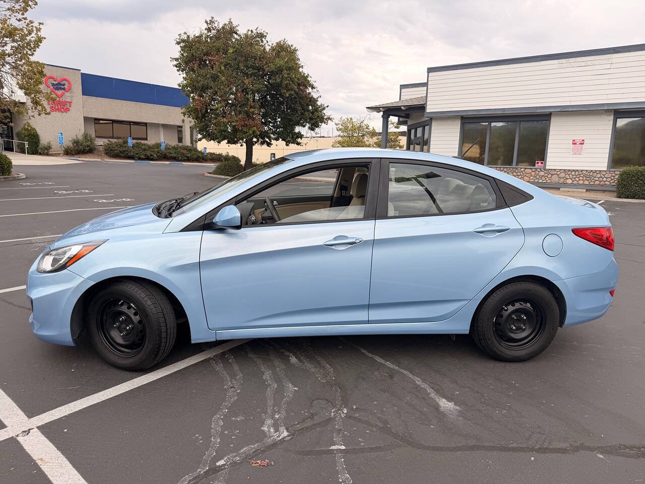 Used 2014 Hyundai Accent GLS FWD image 13