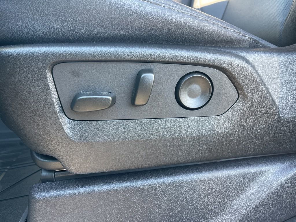 Used 2024 Chevrolet Silverado 1500 LTZ w/ Technology Package image 10