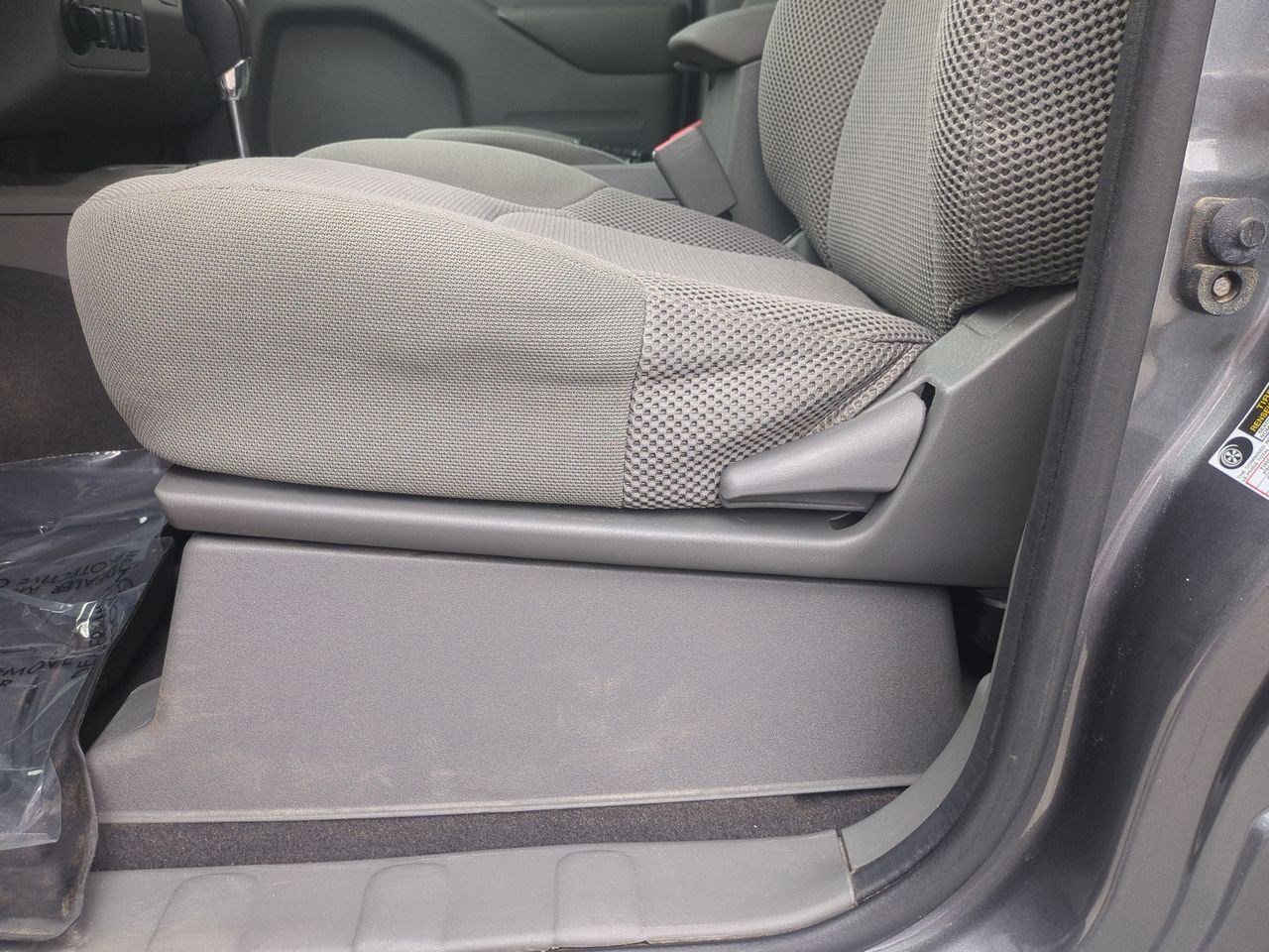 Certified 2021 Nissan Frontier SV w/ Midnight Edition Floor Mats AWD/4WD image 17