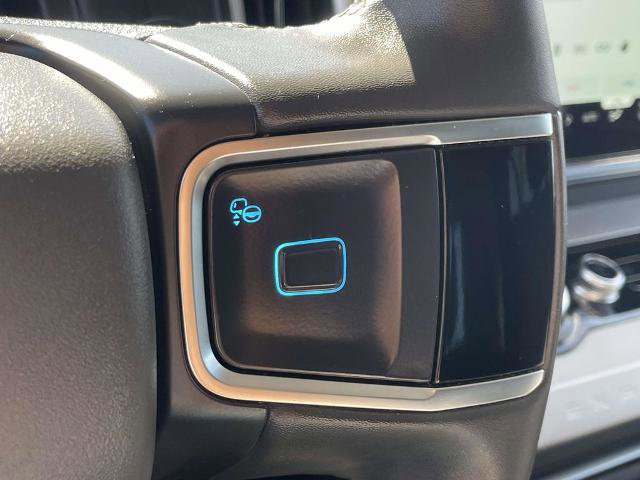 Certified 2025 Ford Expedition Active image 11