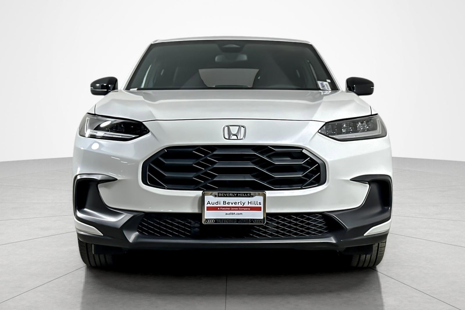 Used 2025 Honda HR-V Sport image 8