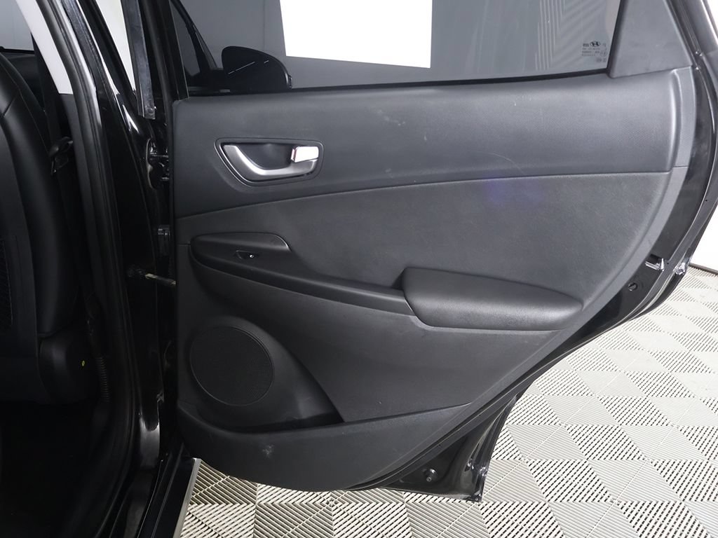 Used 2022 Hyundai Kona Limited w/ Cargo Package FWD image 26
