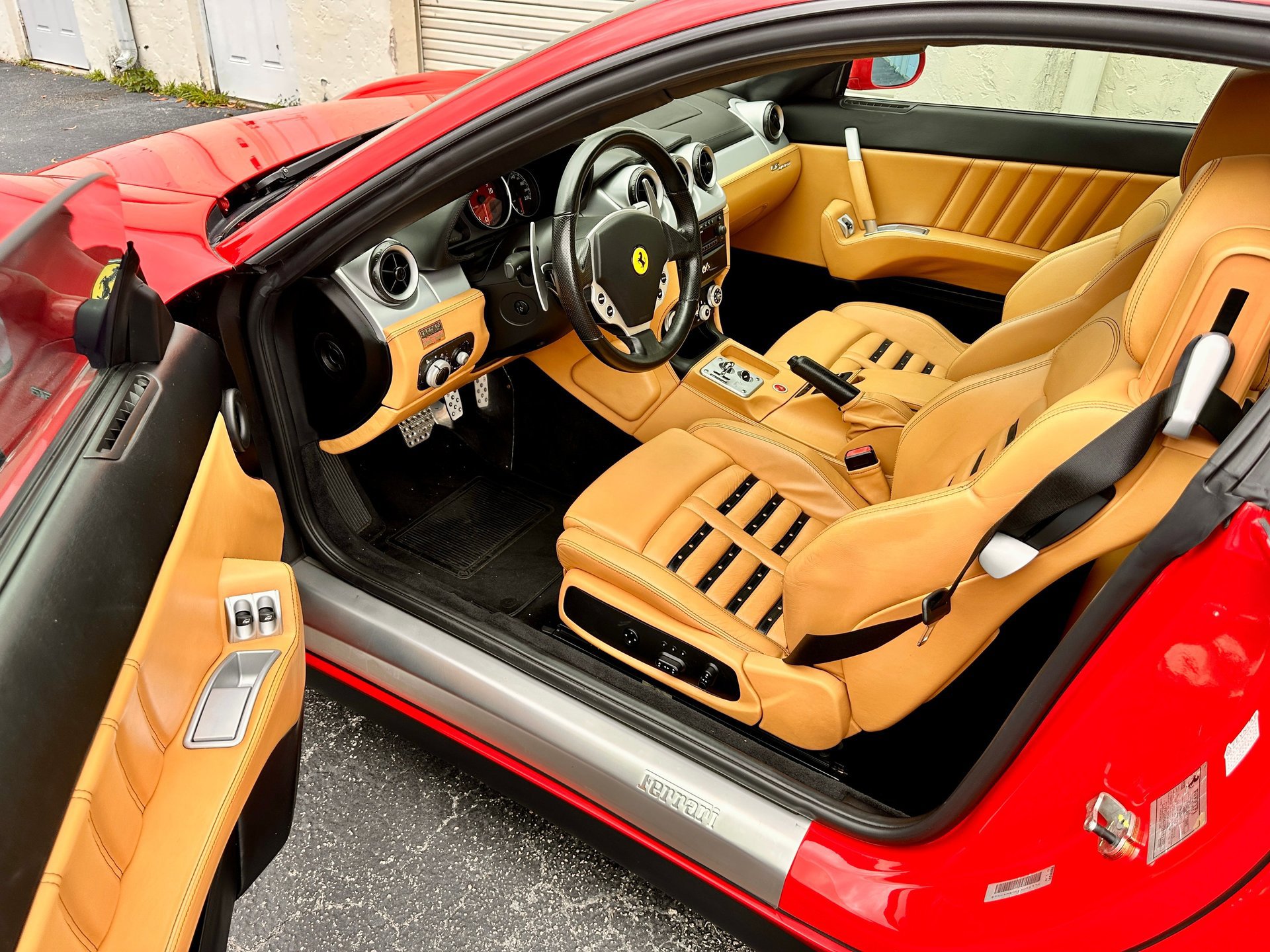 Used 2005 Ferrari 612 Scaglietti RWD image 29