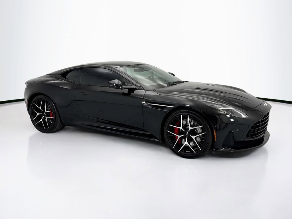 Used 2025 Aston Martin DB12 Coupe RWD image 3