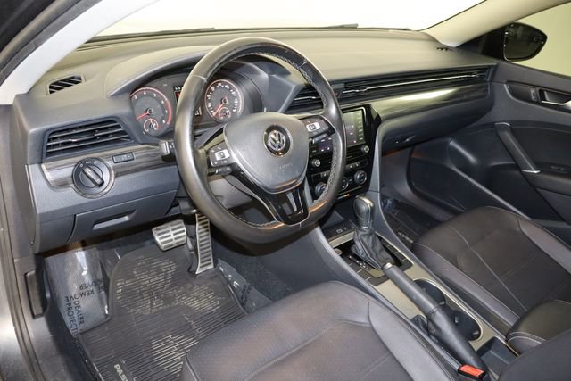 Used 2020 Volkswagen Passat 2.0T R-Line FWD image 29