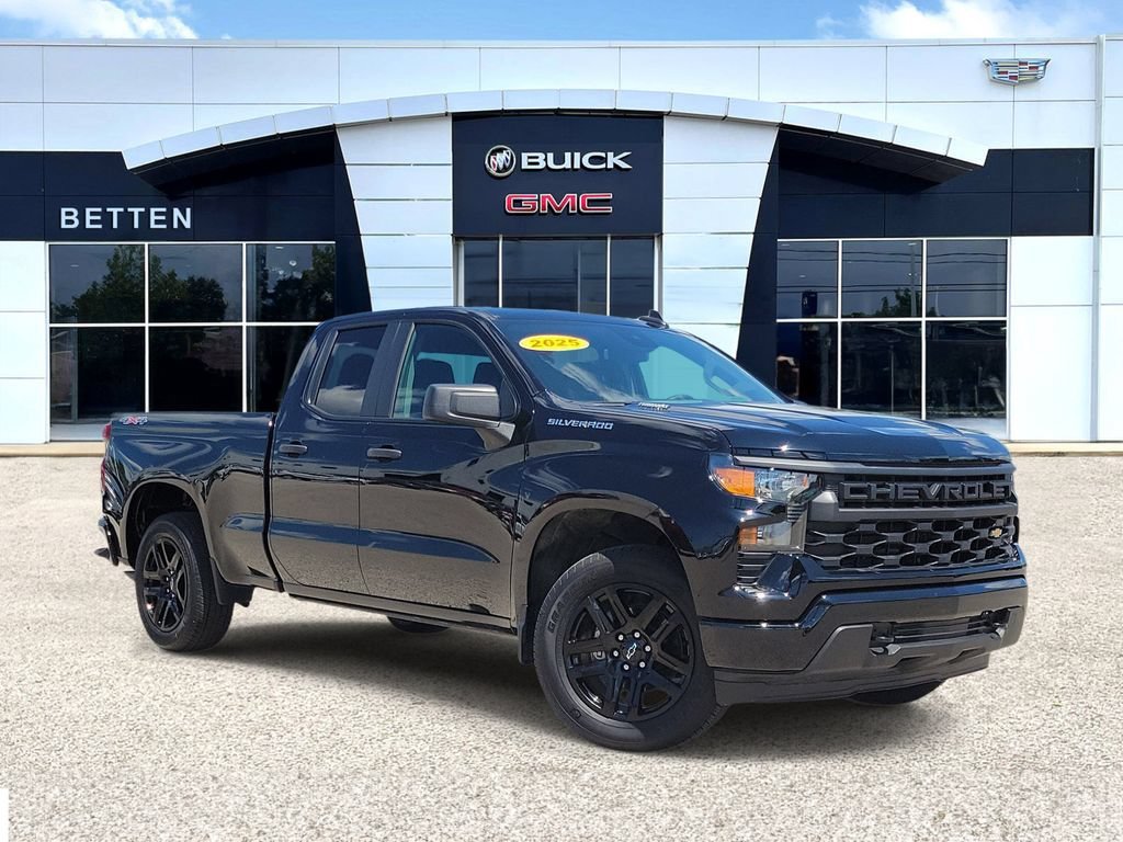 Used 2025 Chevrolet Silverado 1500 Custom AWD/4WD image 1
