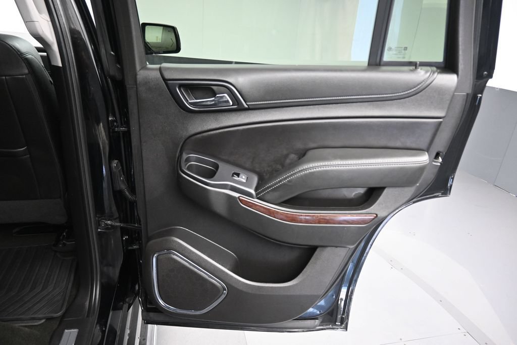 Used 2018 GMC Yukon SLT AWD/4WD image 42
