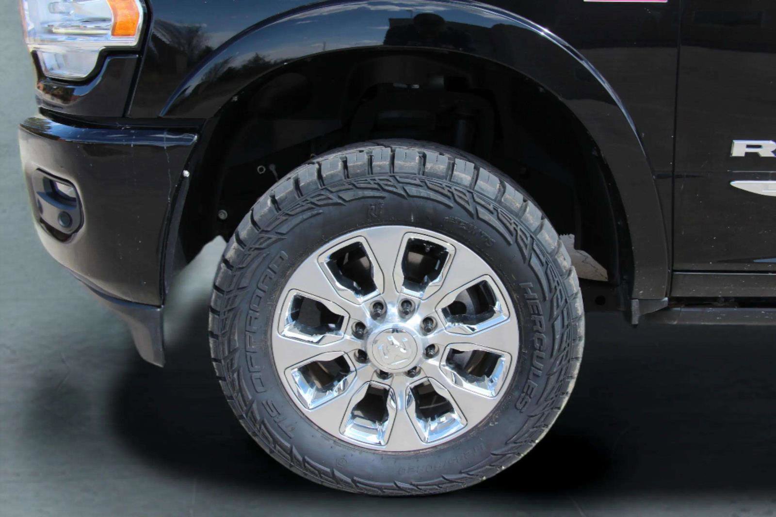 Used 2022 RAM 2500 Limited image 11