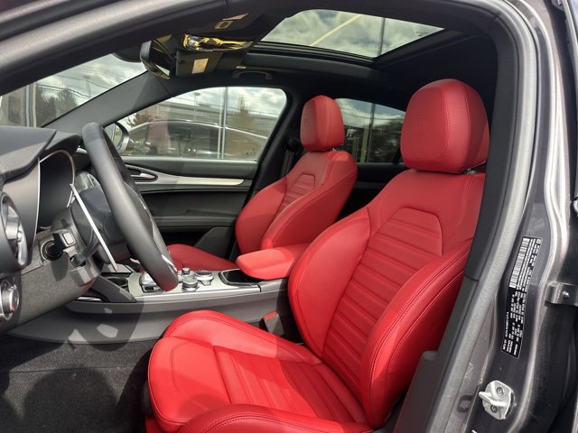 New 2025 Alfa Romeo Stelvio Sprint w/ Veloce Package image 14