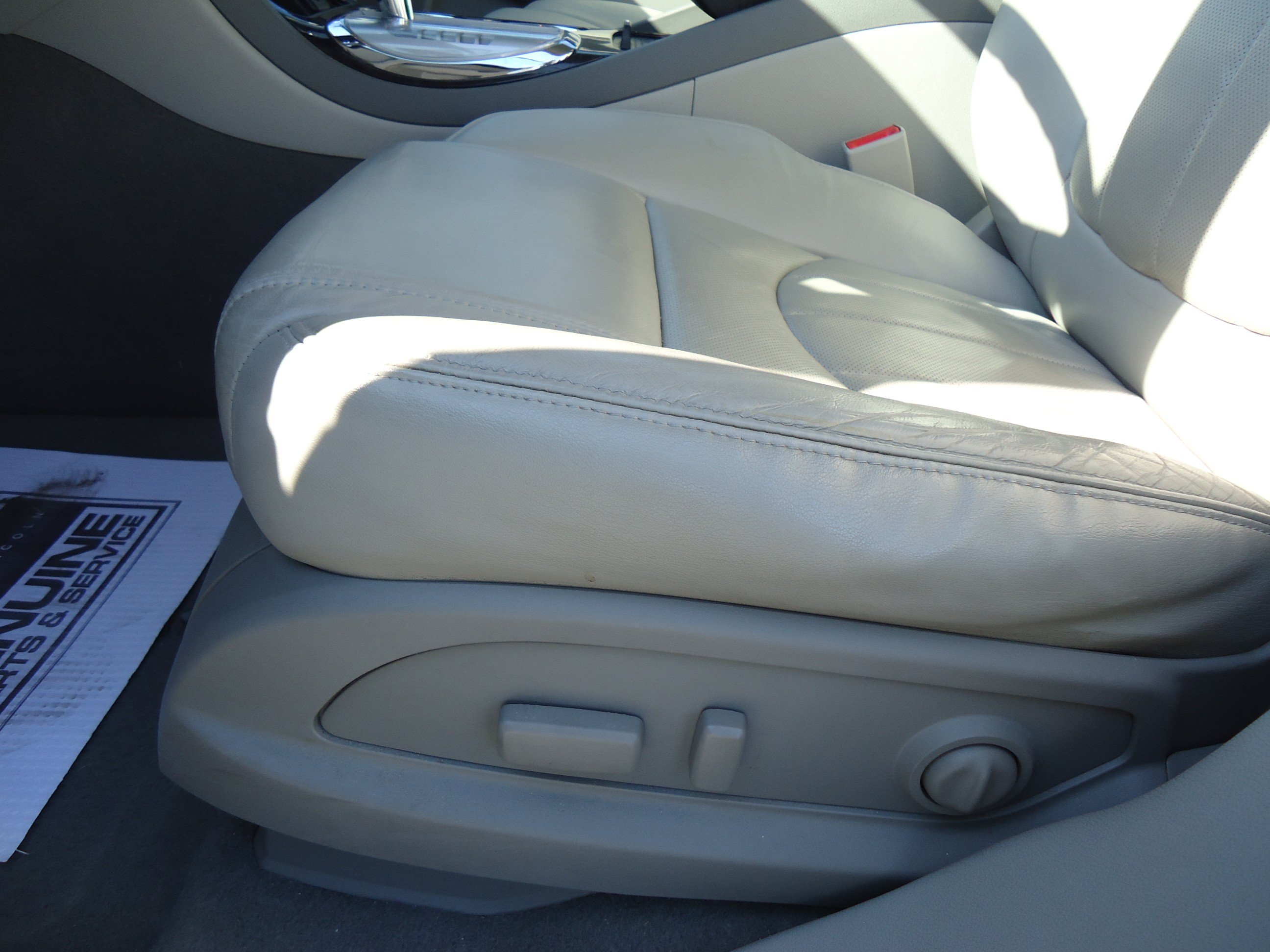 Used 2015 Buick Enclave Premium AWD/4WD image 24