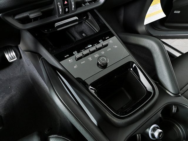 New 2026 Porsche Cayenne S image 16