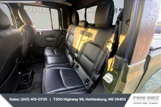 Used 2022 Jeep Gladiator Willys image 16