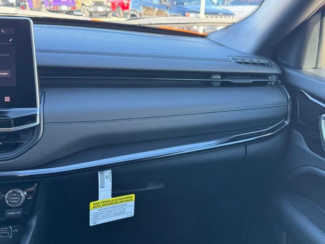 New 2026 Jeep Compass Latitude image 17