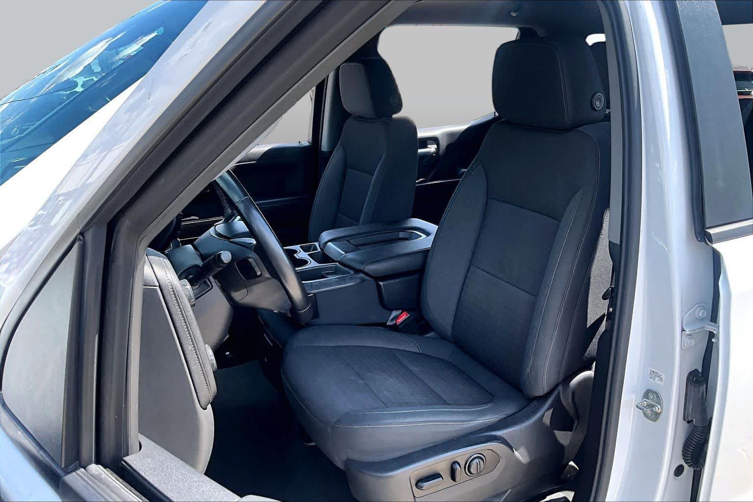 Used 2021 Chevrolet Silverado 1500 LT RWD image 8