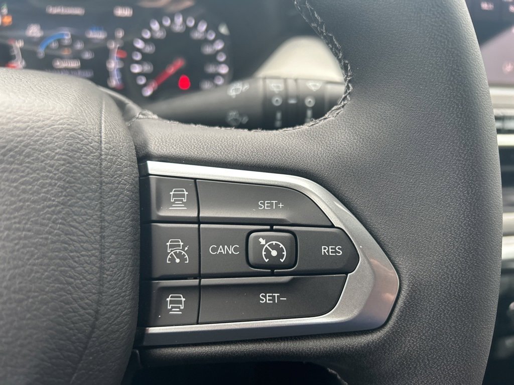 Used 2024 Jeep Compass Limited image 28