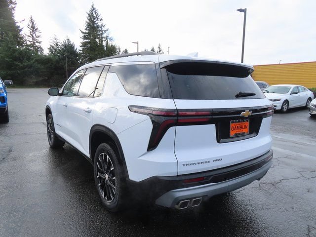 Used 2025 Chevrolet Traverse LT w/ Sun and Wheel Package AWD/4WD image 5