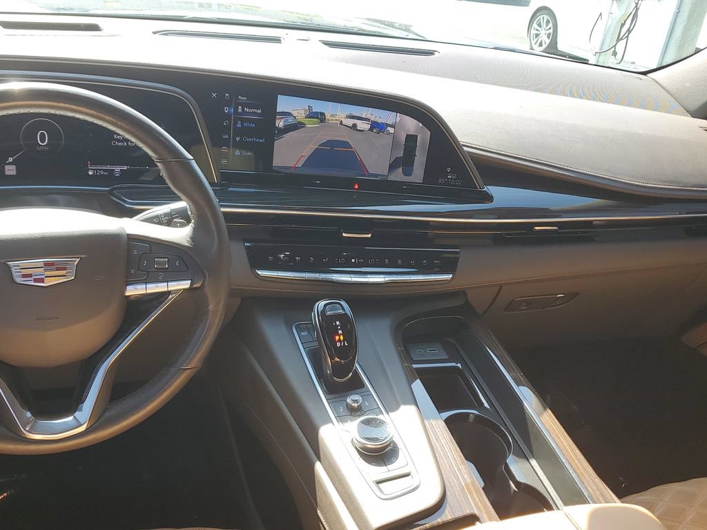 Used 2021 Cadillac Escalade Premium Luxury w/ Driver Assist Tech Package AWD/4WD image 19