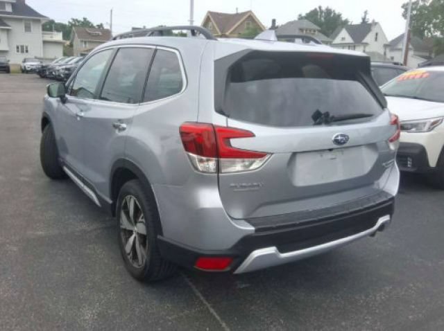 Used 2019 Subaru Forester Touring AWD/4WD image 6