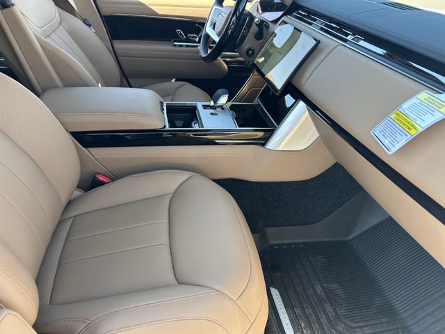 New 2026 Land Rover Range Rover Long Wheelbase SE AWD/4WD image 15