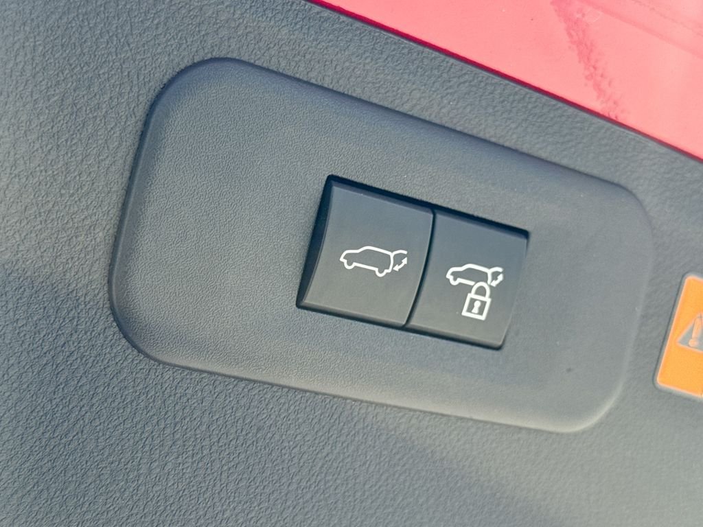 Used 2025 Lexus NX 250 FWD w/ Towing Package (2000 Lbs) image 35