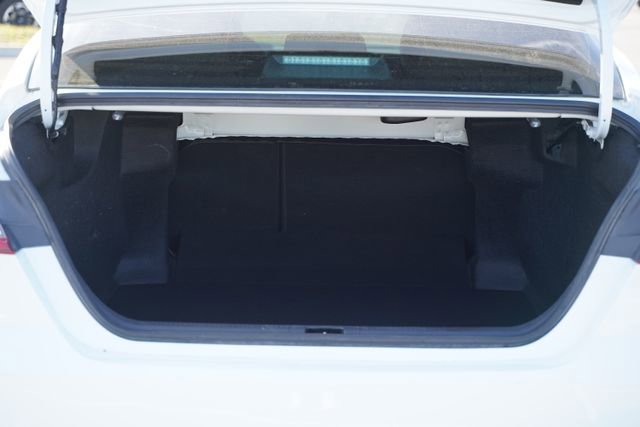 Used 2025 Toyota Camry SE w/ Multimedia Upgrade Package image 18