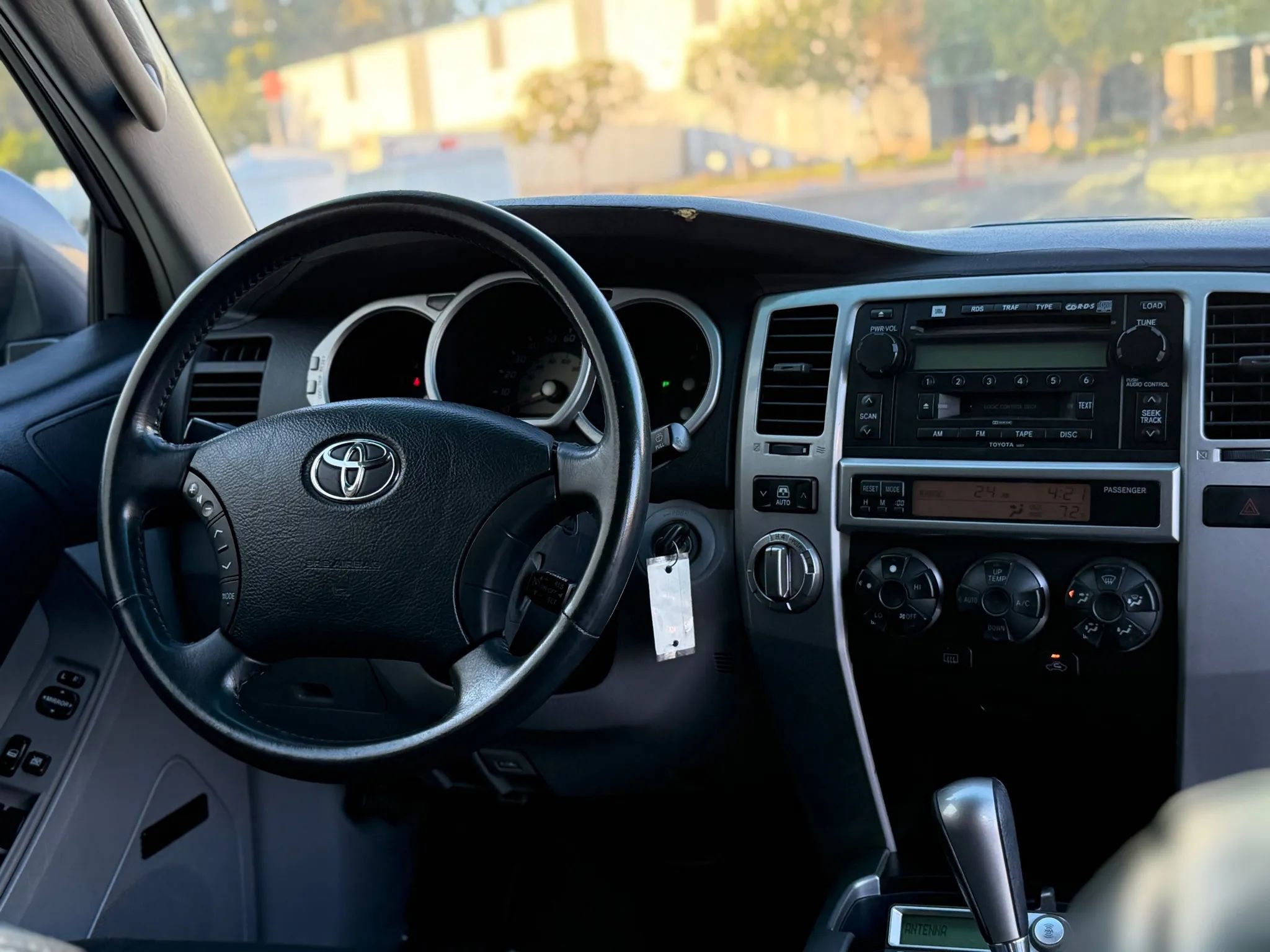 Used 2003 Toyota 4Runner Sport AWD/4WD image 17