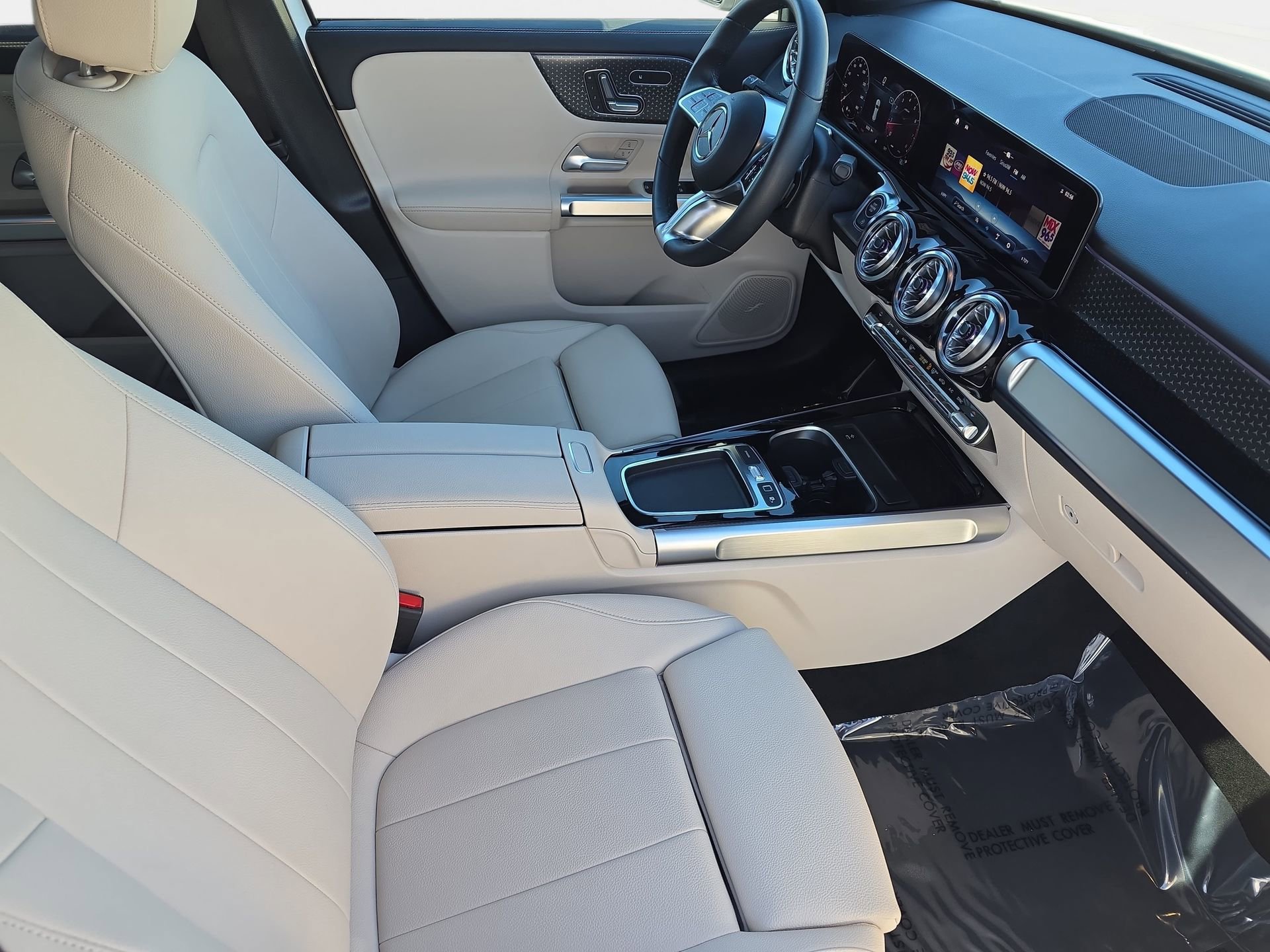 Certified 2025 Mercedes-Benz GLB 250 image 10