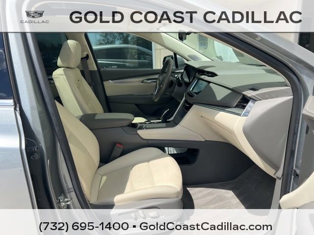 Certified 2023 Cadillac XT5 Premium Luxury w/ Technology Package FWD image 10