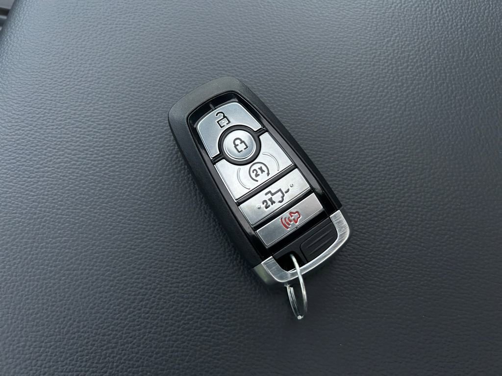 New 2026 Ford F350 Lariat image 33