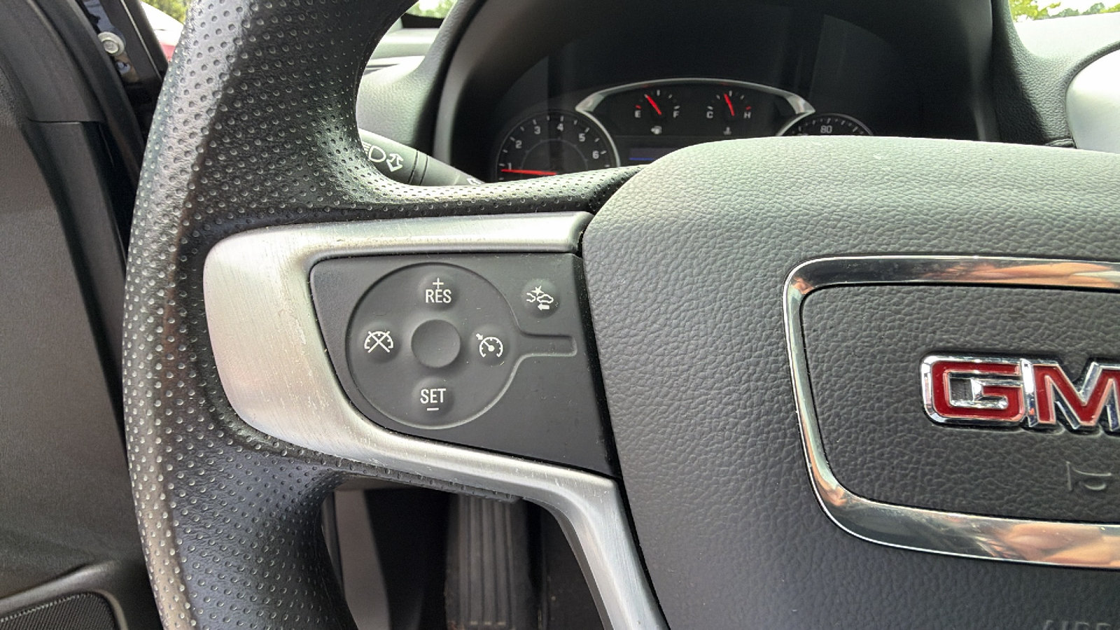Used 2022 GMC Terrain SLE w/ Driver Convenience Package AWD/4WD image 26